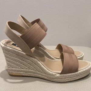 DKNY Cat Wedges
